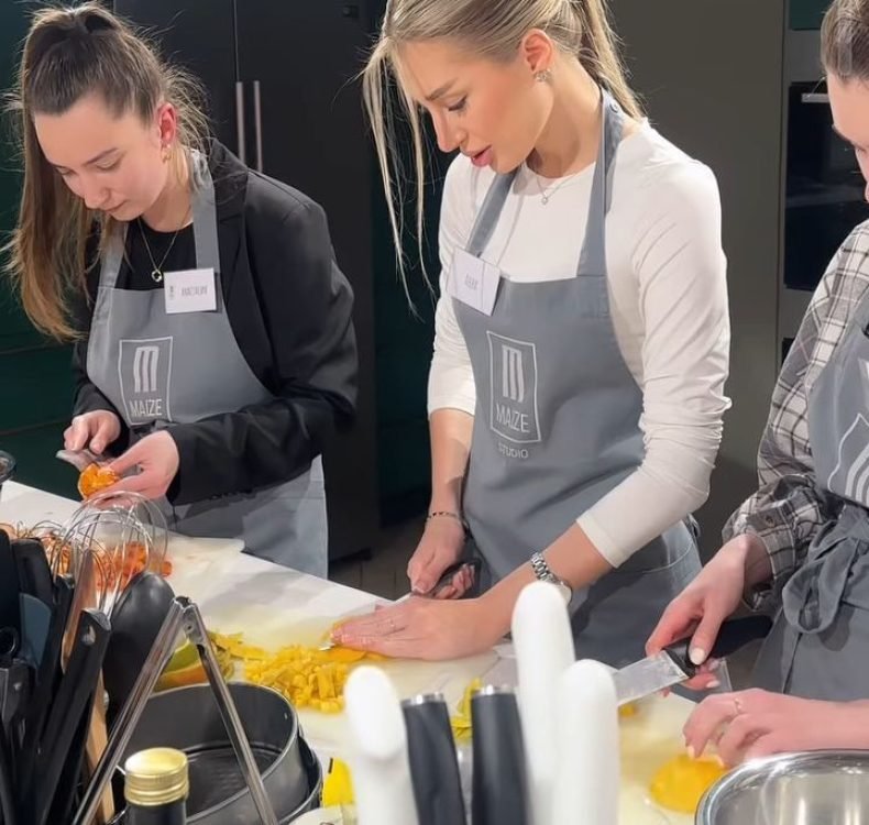 87d03a0b0cb327ec63136fc9aa6cdde4